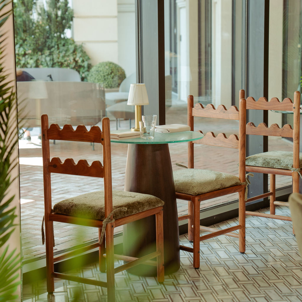 The Comet Club Patio - View 2