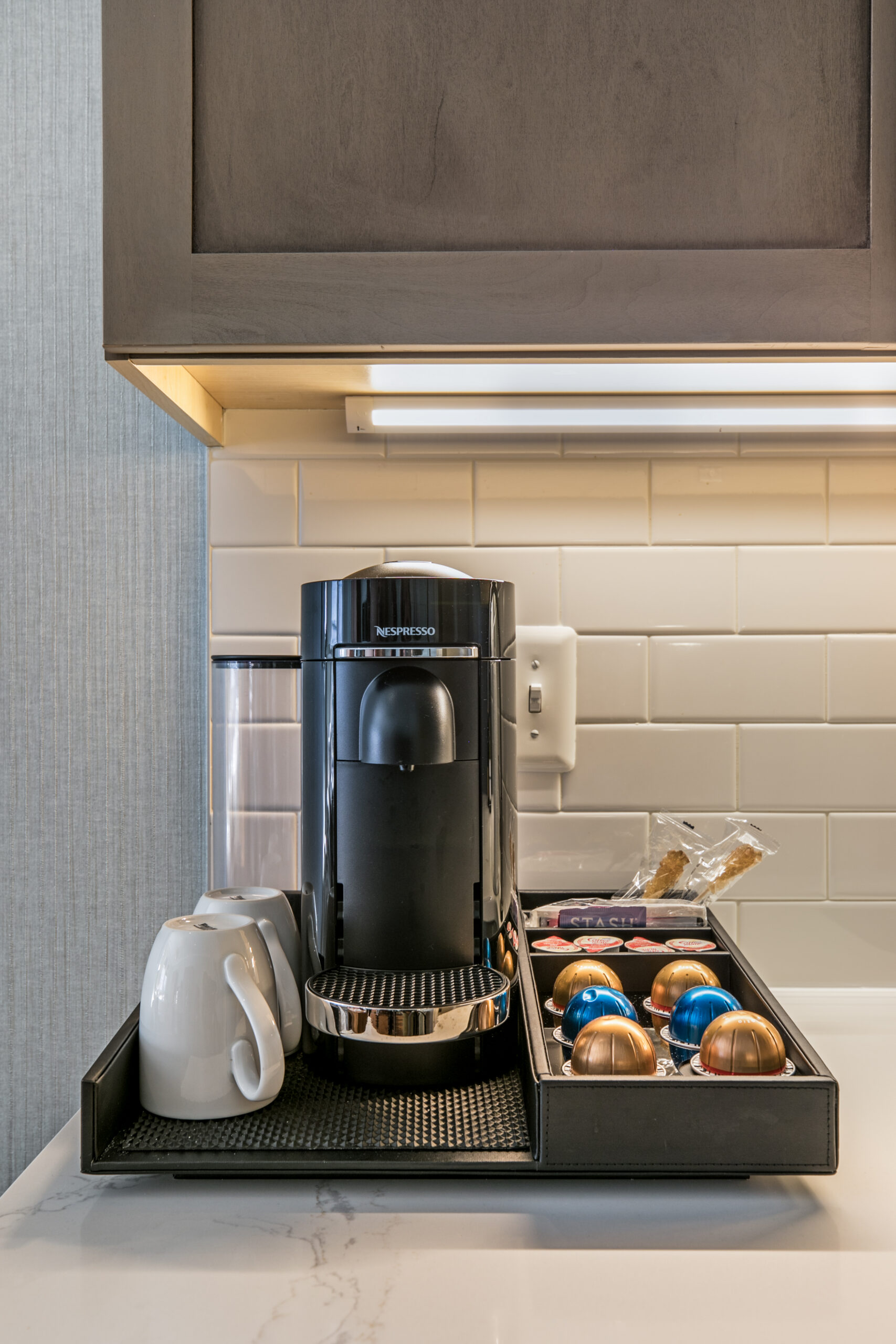 Room Amenities - View 13